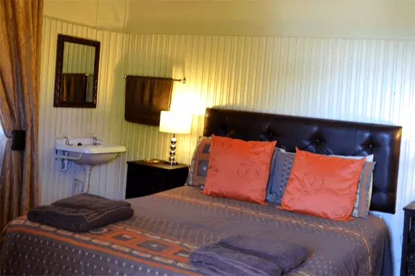 Kestell Hotel - Bedroom
